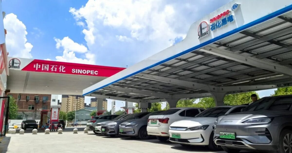 BYD and Sinopec Partner to Build “10,000 Station” Flash Charging Network