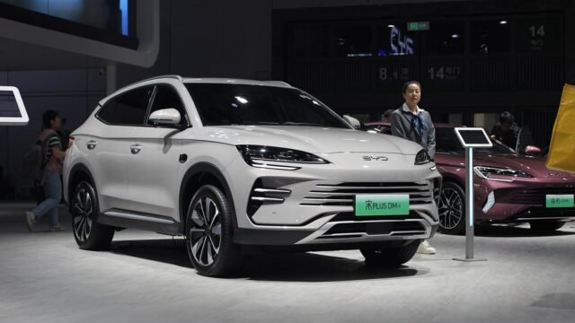 Tesla vs BYD 2025: The Ultimate Comparison That’s Reshaping the Auto Industry