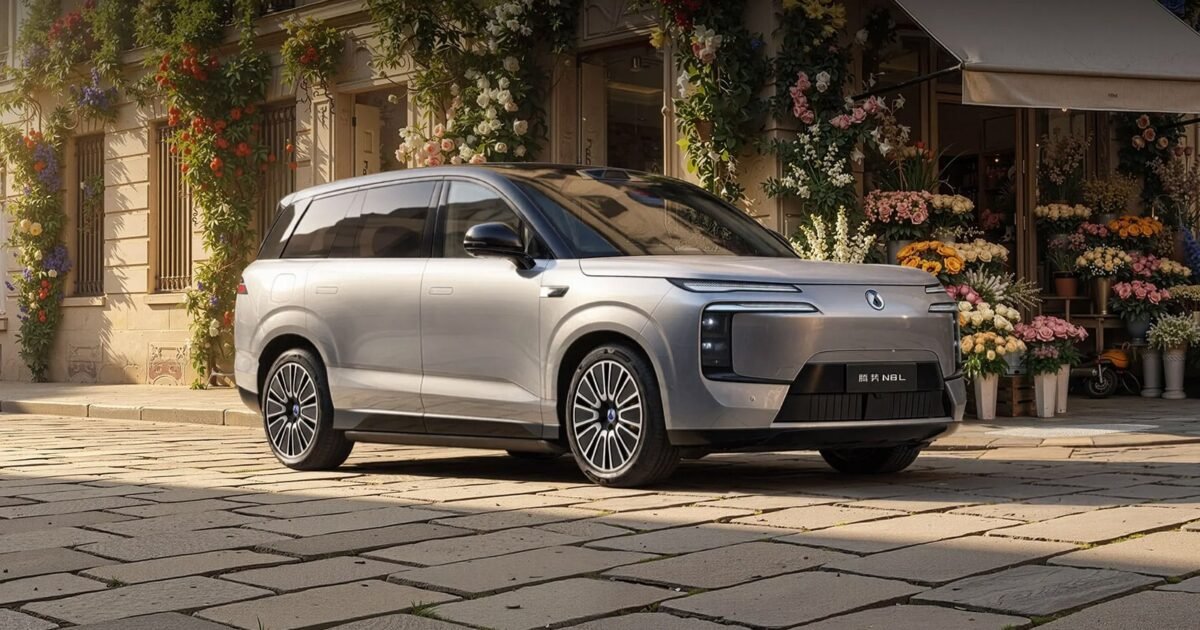 Denza N8L Flash Charging: 5-Min 10-70% Charge, 560kW PHEV