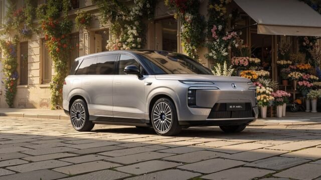Denza N8L Flash Charging: 5-Min 10-70% Charge, 560kW PHEV