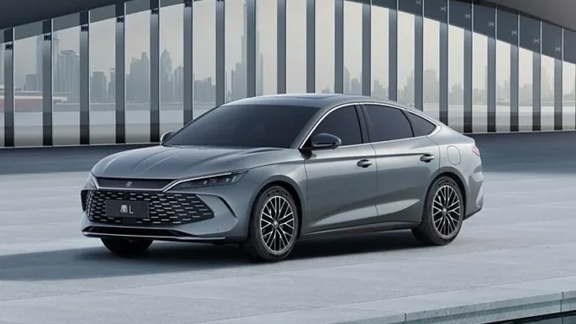 BYD Solid-State Battery Patent Targets 400 Wh/kg in 2027