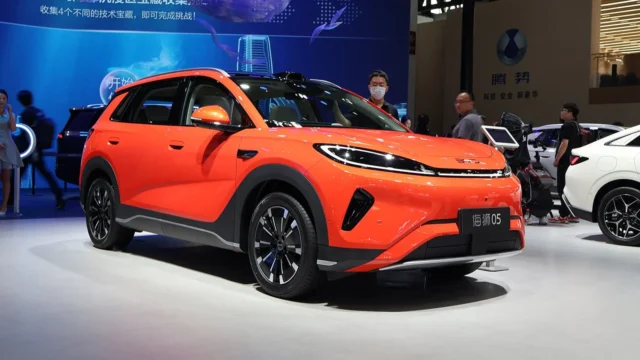 BYD in Talks to Take Over Stellantis European Factories