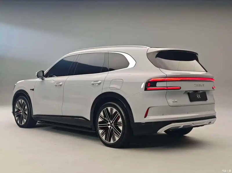 New AITO M9 Deliveries Begin: Six LiDAR, 800V Platform, 70,000+ Pre-Orders at $70,800