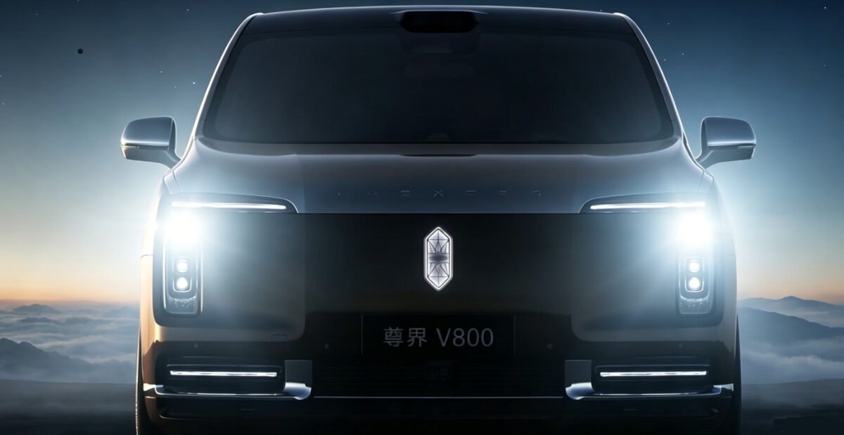 Huawei-Backed MAEXTRO V800 Official Images Released: 5.5-Meter Ultra-Premium EREV MPV Takes Aim at Lexus LM