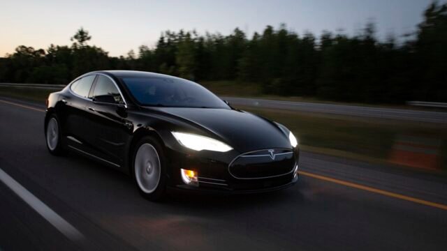 Tesla Kills FSD Buyout Globally: Subscription-Only Model Reshapes the Self-Driving Race