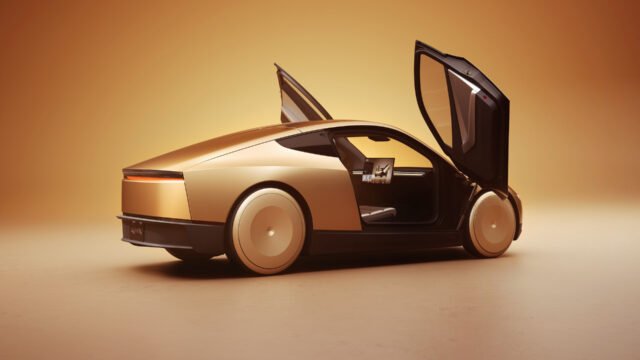 Tesla Seeks 5,000-Vehicle Robotaxi Permit in Nevada as Austin Goes Fully Driverless